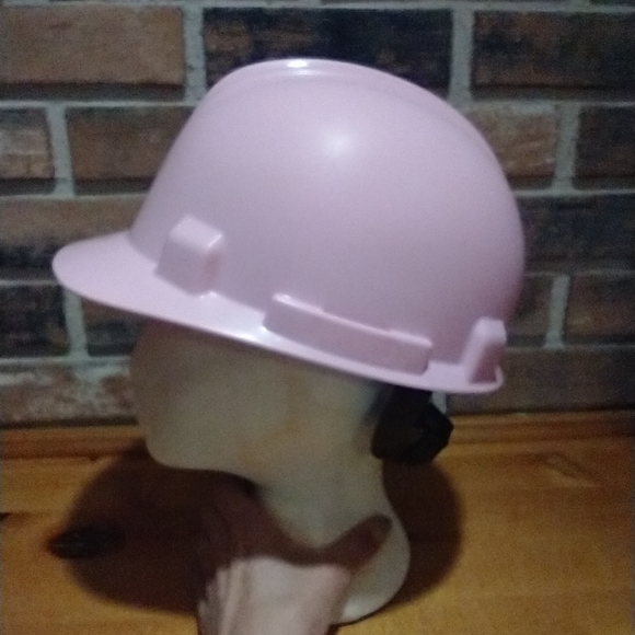 DEGIL pink hard hat - Picture 7 of 12
